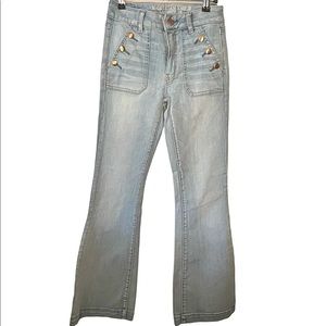 AEO | Hi-rise Boho Artist Flare Jeans with Copper buttons | Light Wash | Size 2